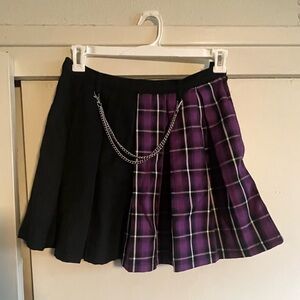 Hot Topic Black and Purple Checkered Skirt